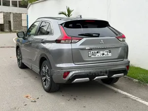 Mitsubishi Eclipse Cross 2022 Gris