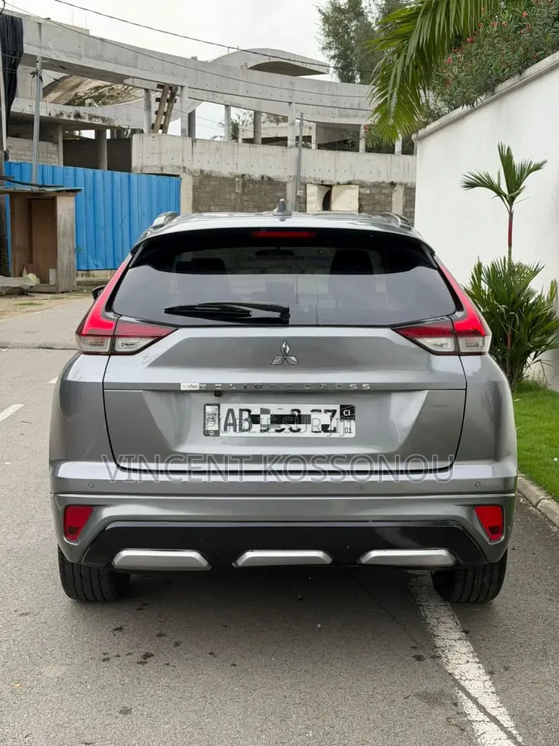 Mitsubishi Eclipse Cross 2022 Gris