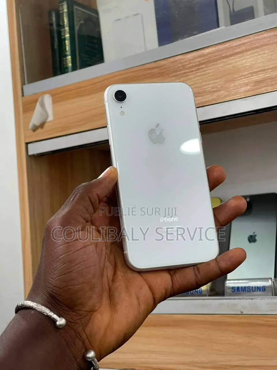 Nouveau Apple iPhone XR 64 GB Autre