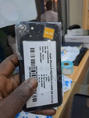 Photo - Apple iPhone 8 64 GB Noir