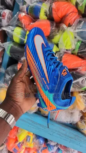 Paire De Magre