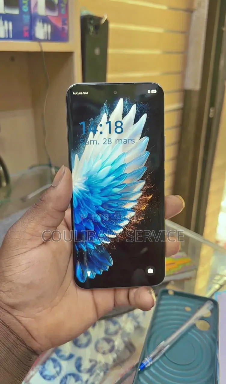 Nouveau Tecno Spark 40 Pro+ 256 GB Autre