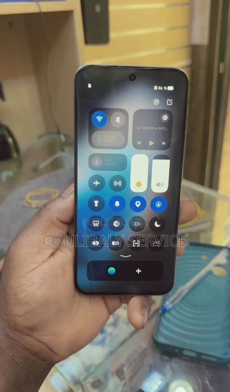 Nouveau Tecno Spark 40 Pro+ 256 GB Autre