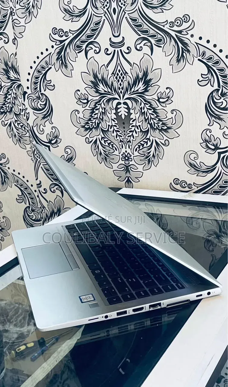 Nouveau Ordinateur de bureau HP 200 G4 256GB Intel Core i9 HDD 512GB