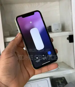 Nouveau Apple iPhone XR 128 GB Jaune