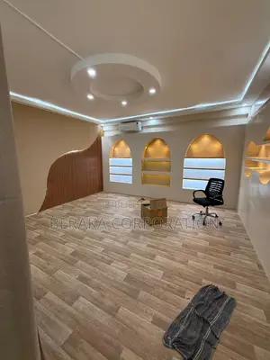 Cession 6,5m 2 Plateaux 4p RDC Ambassade Togo Spa Coiffure
