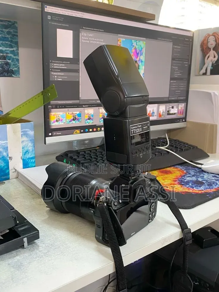 Canon Eos 2000d Avec l'Objectif 18-55mm