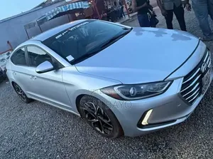 Hyundai Elantra 2017 Argenté