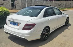 Mercedes-Benz C300 2013 Blanc