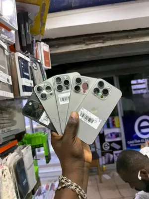 Nouveau Apple iPhone 15 Pro Max 512 GB Blanc