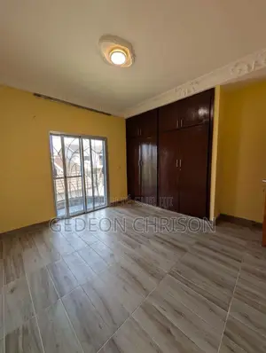 7chbre Villa dans Cocody à Louer