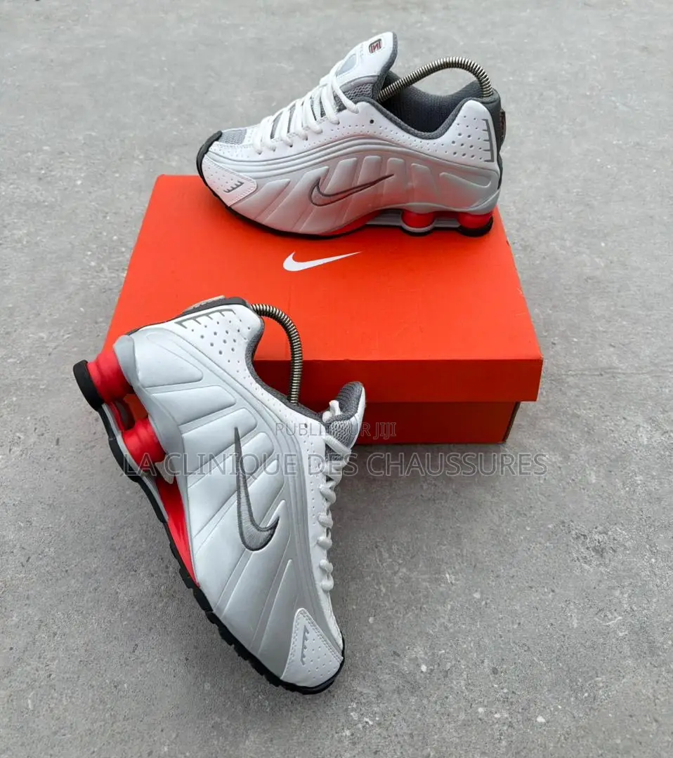 Nike Shox R4