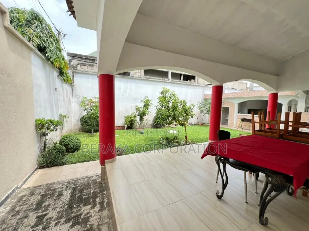 10chbre Duplex dans Beraka Corporation, Cocody à Vendre