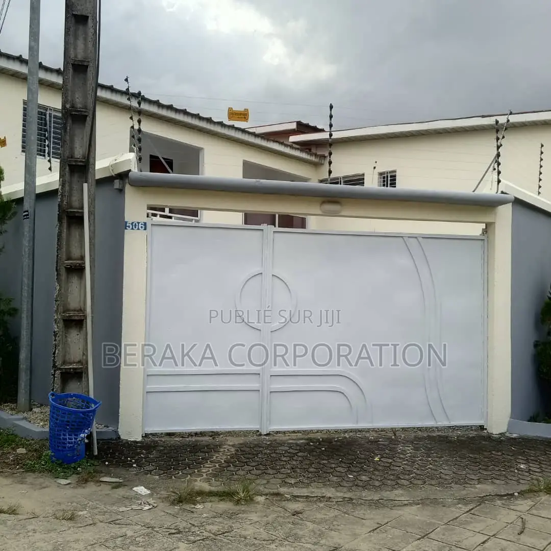 4chbre Duplex dans Beraka Corporation, Cocody à Vendre