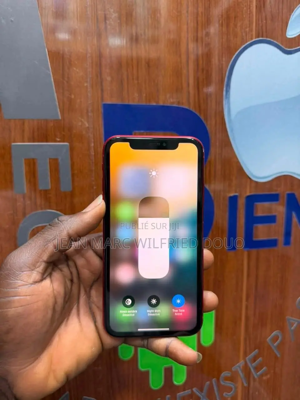 Nouveau Apple iPhone XR 64 GB Rouge