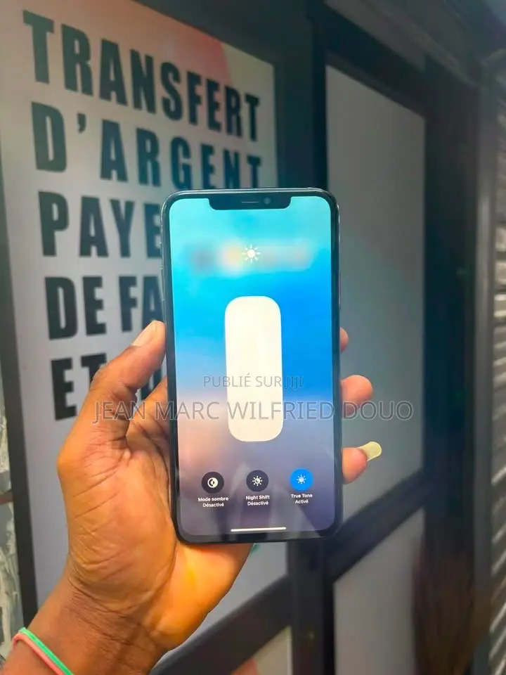 Nouveau Apple iPhone 11 Pro Max 256 GB Noir