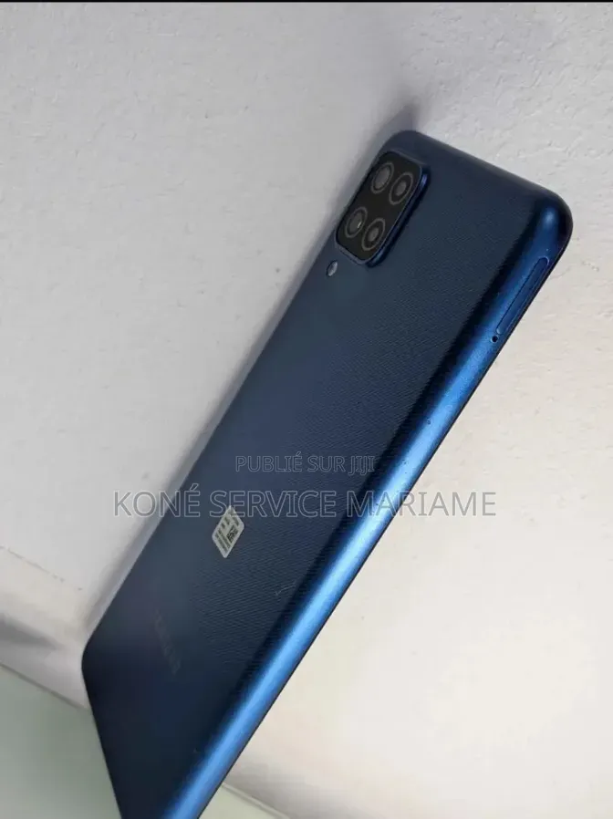 Nouveau Samsung Galaxy A12 128 GB Bleu