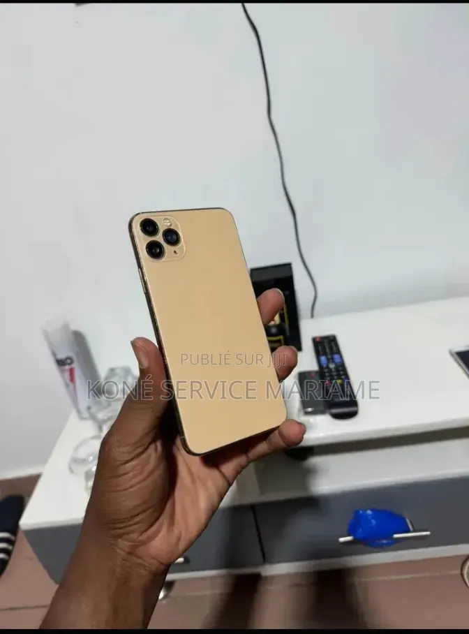 Nouveau Apple iPhone 11 Pro Max 256 GB Gris