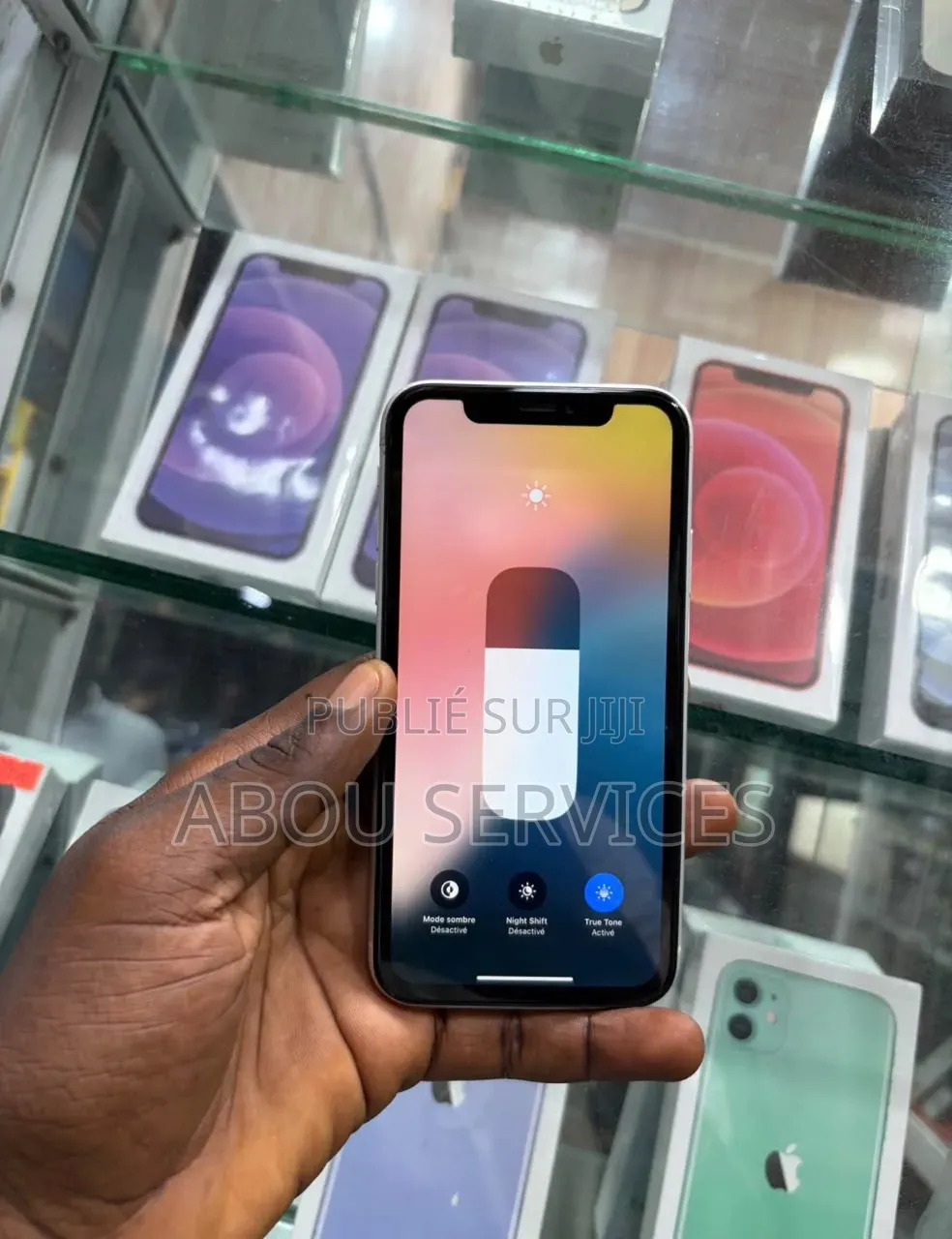 Nouveau Apple iPhone XR 64 GB Autre