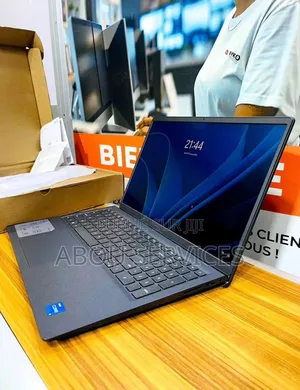 Nouveau Ordinateur de bureau HP 200 G4 256GB Intel Core i9 HDD 512GB