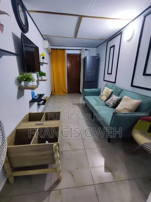 3chbre Duplex dans Francis Gweh, Cocody à Louer