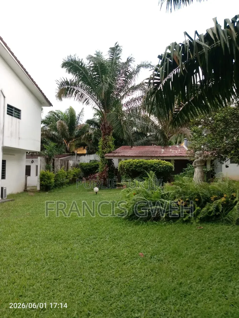 4chbre Duplex dans Francis Gweh, Cocody à Louer