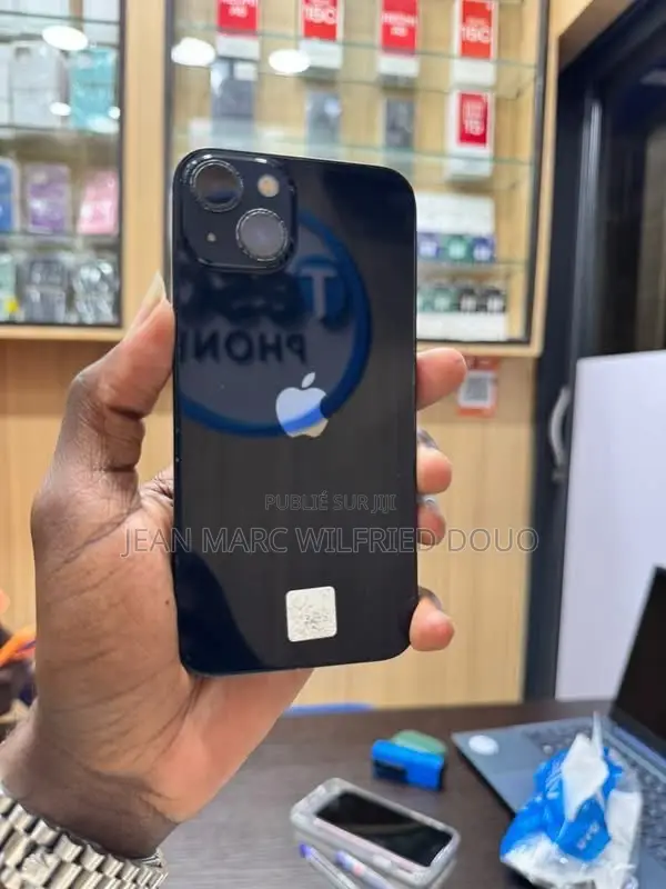 Nouveau Apple iPhone 13 128 GB Noir