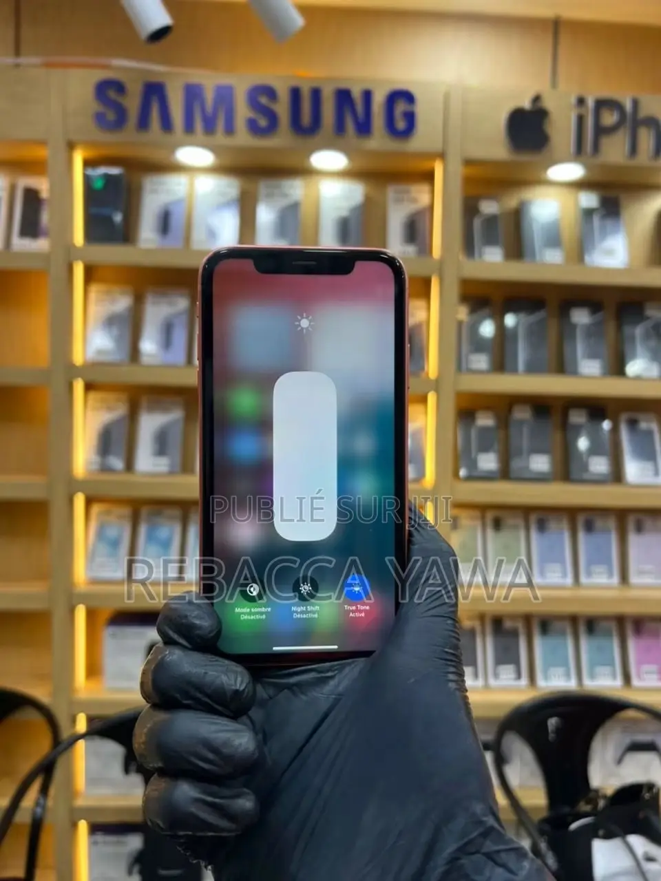 Nouveau Apple iPhone XR 64 GB Orange