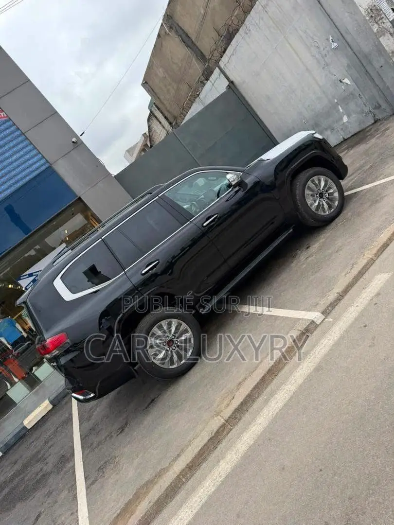 Nouveau Toyota Land Cruiser First Edition 2026 Noir