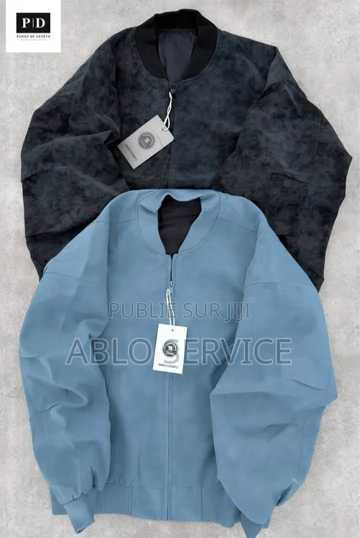 Vêtements Disponible