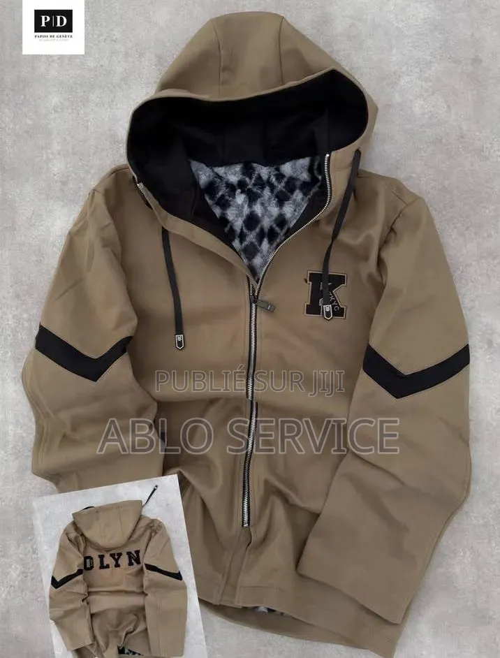 Vêtements Disponible