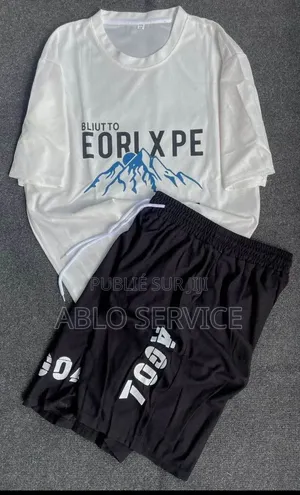 Vêtements Disponible