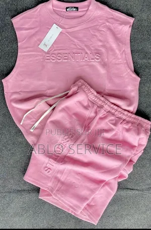 Vêtements Disponible