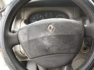 Renault Traffic 2001 Blanc