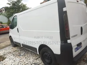 Renault Traffic 2001 Blanc