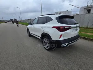 Kia Seltos 2020 Blanc