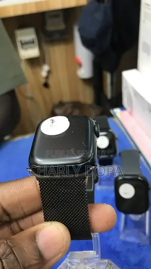 Apple Watch Série 7 41mm Second Main