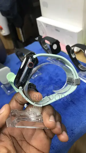 Apple Watch Série 8 Second Main 45mm