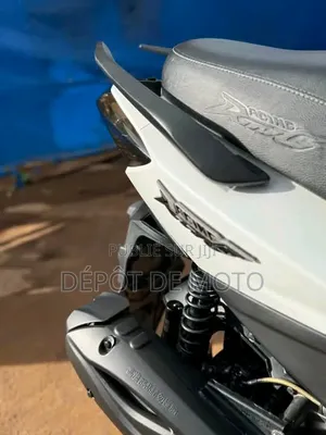 Nouveau Yamaha DT125 2025 Blanc