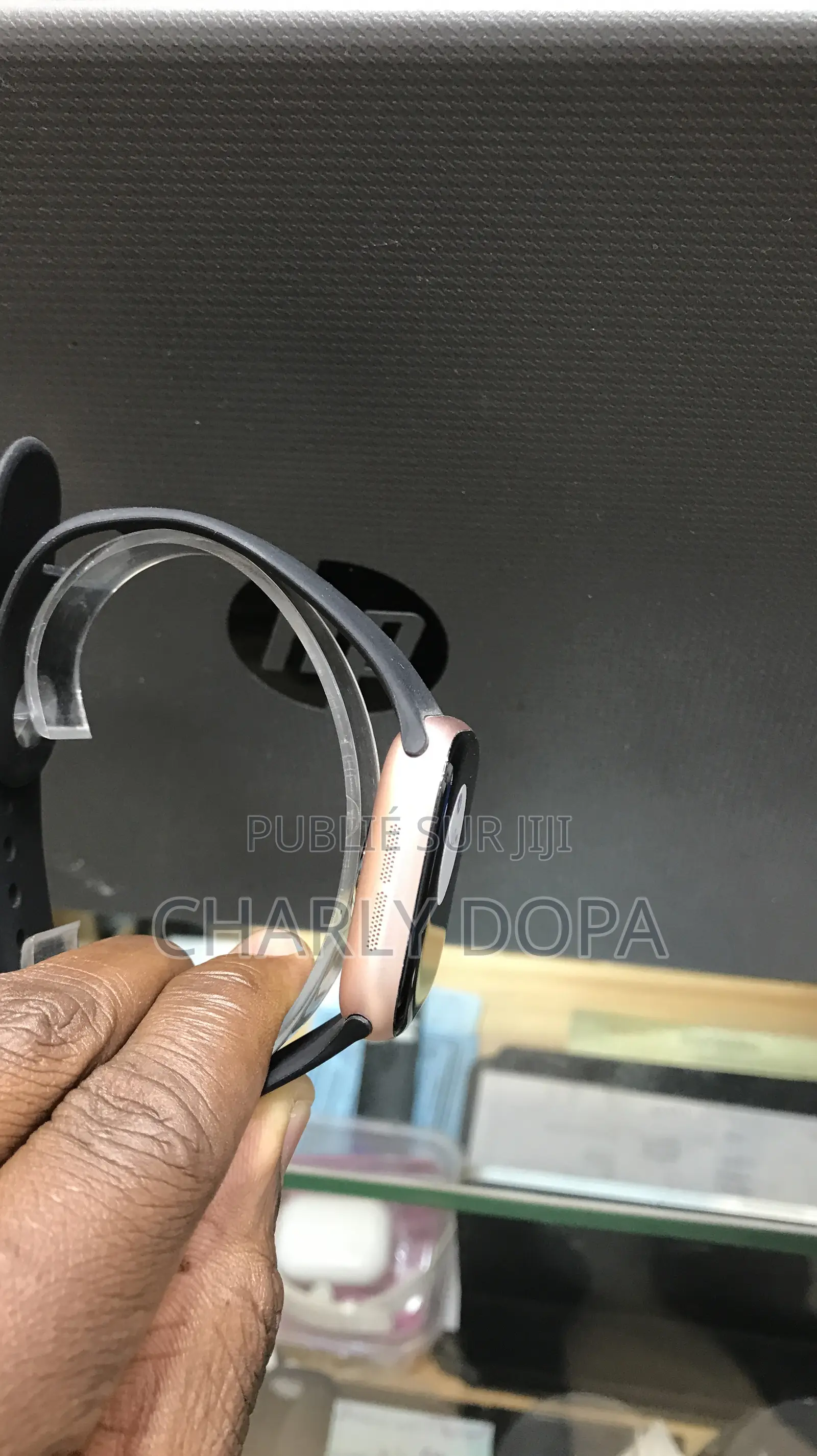 Apple Watch Série 10 42mm Quasi Neuf