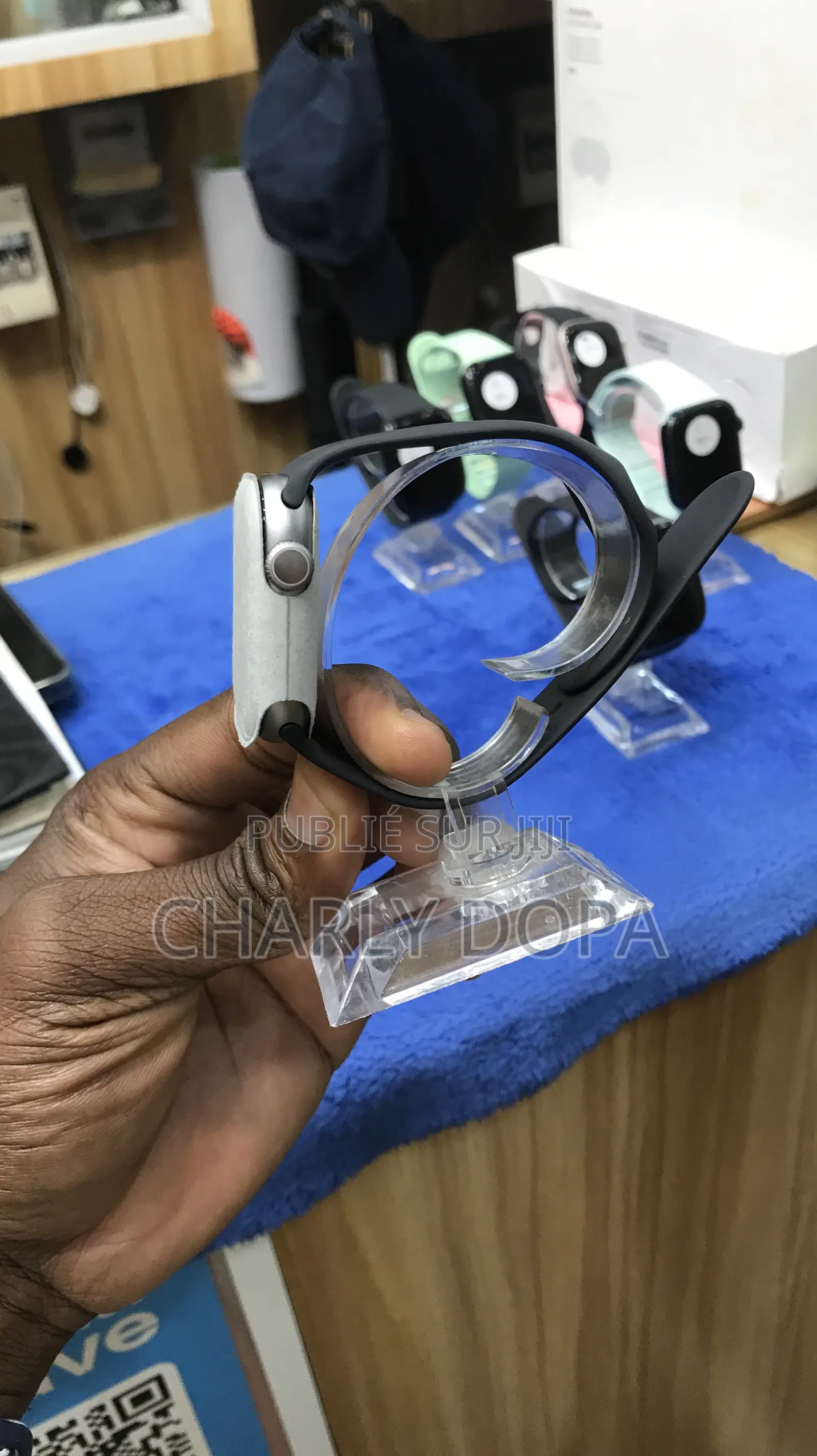 Apple Watch Série 11 42mm Quasi Neuve