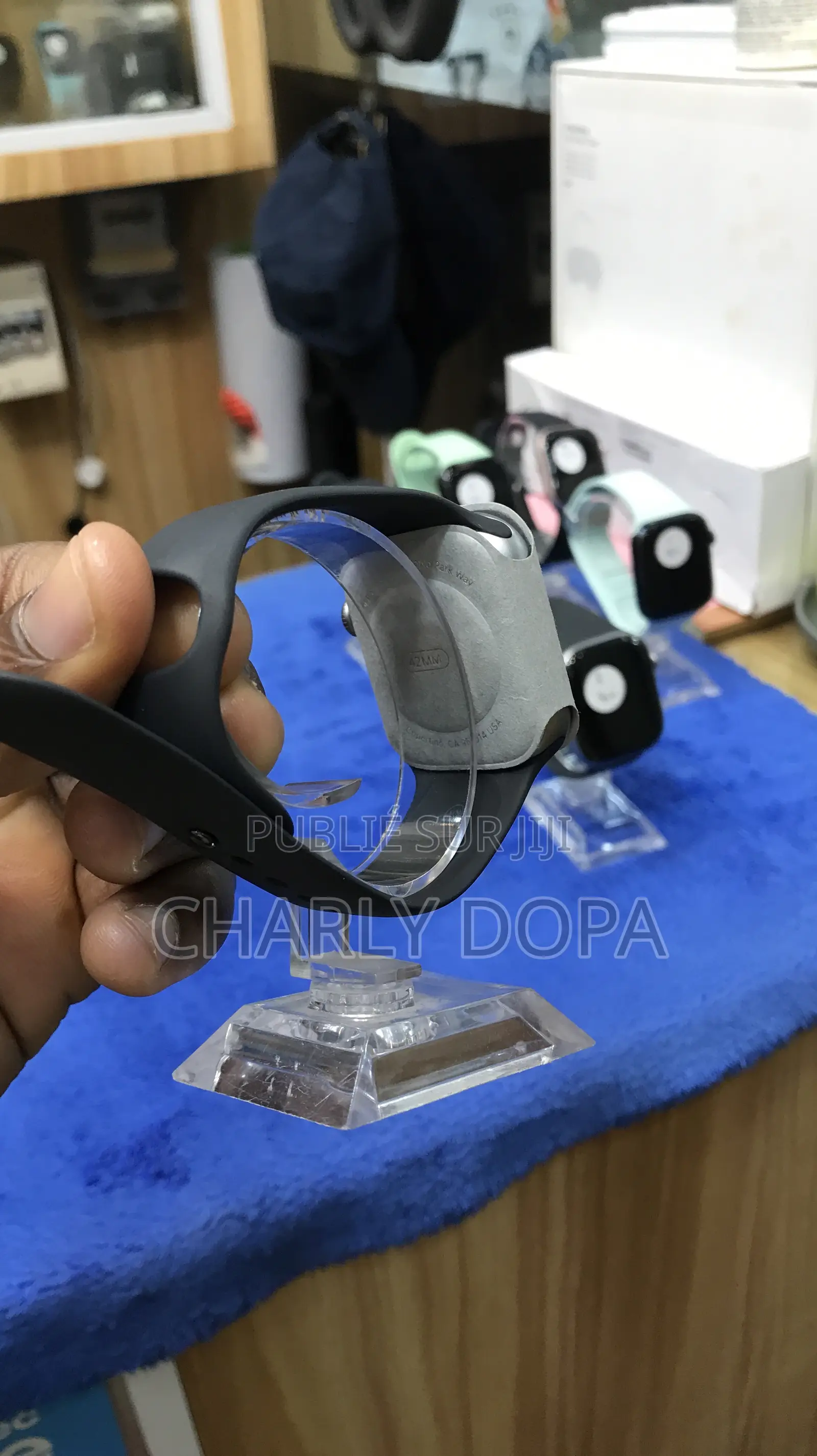 Apple Watch Série 11 42mm Quasi Neuve