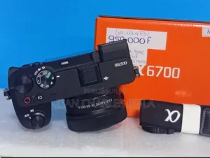 Sony Alpha A6700 + Sony 16-50mm