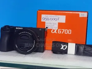 Sony Alpha A6700 + Sony 16-50mm