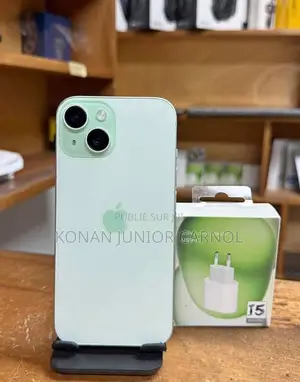 Nouveau Apple iPhone 15 128 GB Vert