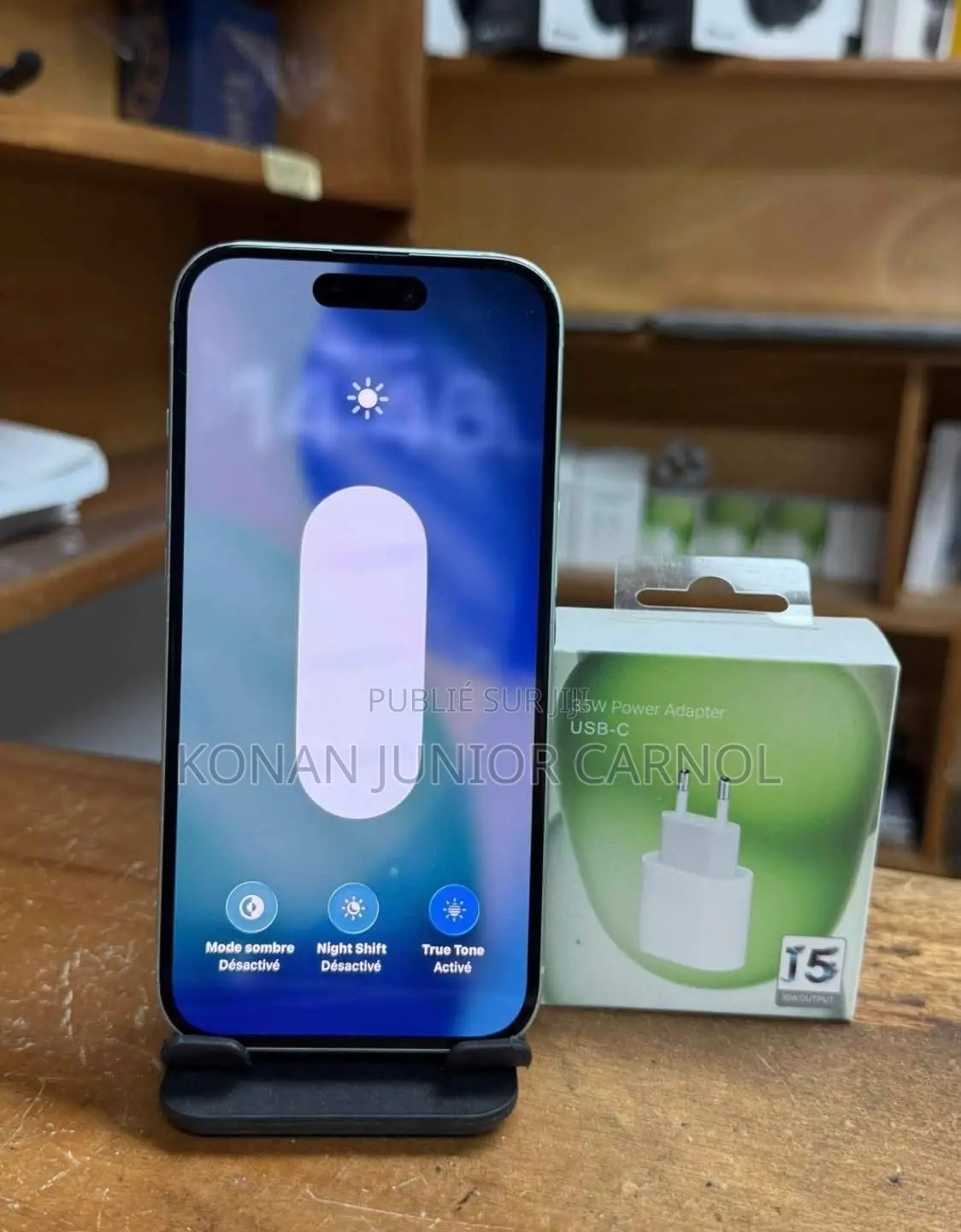 Nouveau Apple iPhone 15 128 GB Vert