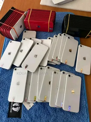 Nouveau Apple iPhone XR 64 GB Jaune