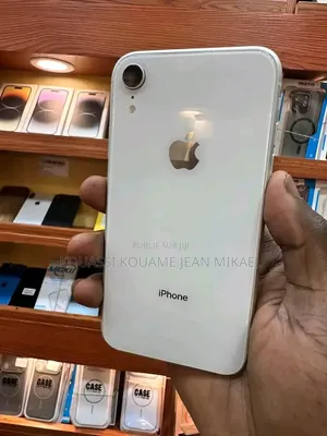 Nouveau Apple iPhone XR 64 GB Jaune