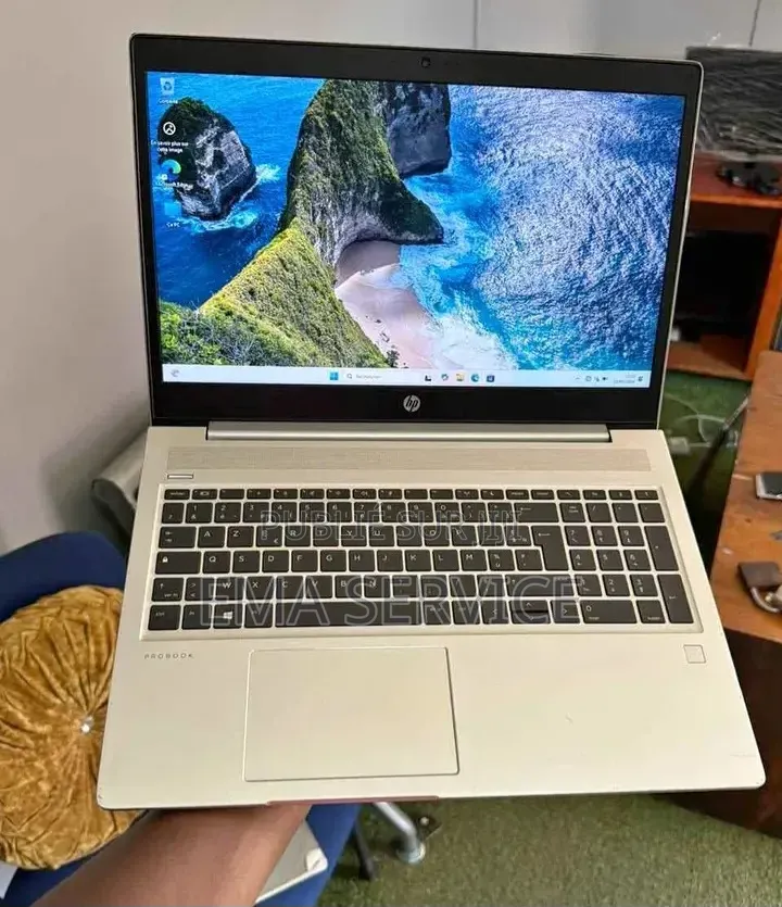 Nouveau HP EliteBook 840 G3 128GB AMD Ryzen 7 HDD 512GB