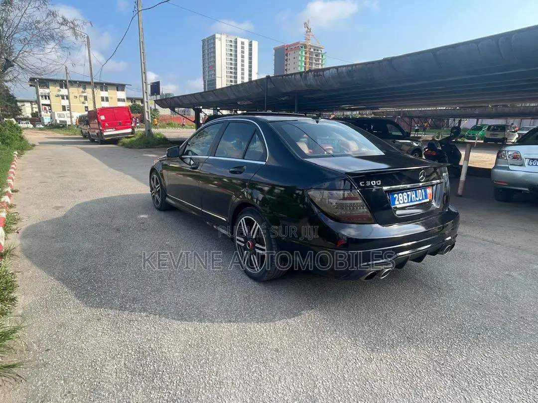 Mercedes-Benz C300 2009 Noir
